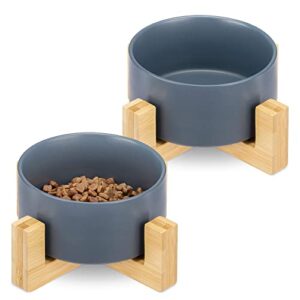 Navaris Lot 2X Bol en Céramique - Gamelle pour Chat Chiot 550 ML avec Support en Bambou - Set 2X Gamelle Surélevée avec Socle - Design Danois