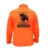 AtooDog Veste de Chasse en Softshell, Sanglier, on nait Tous égaux Seuls Les Meilleurs Deviennent Chasseur (142-186, Orange, XL, AV Manches)