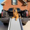 PetSafe Rampe télescopique extra longue, latérale, transportable pour chiens Happy Ride. Convient à différents types de véhicules. Cadre aluminium résistant jusqu’à 136 kg, surface à traction élevée